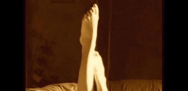  unknown cutie shows her legs & feet